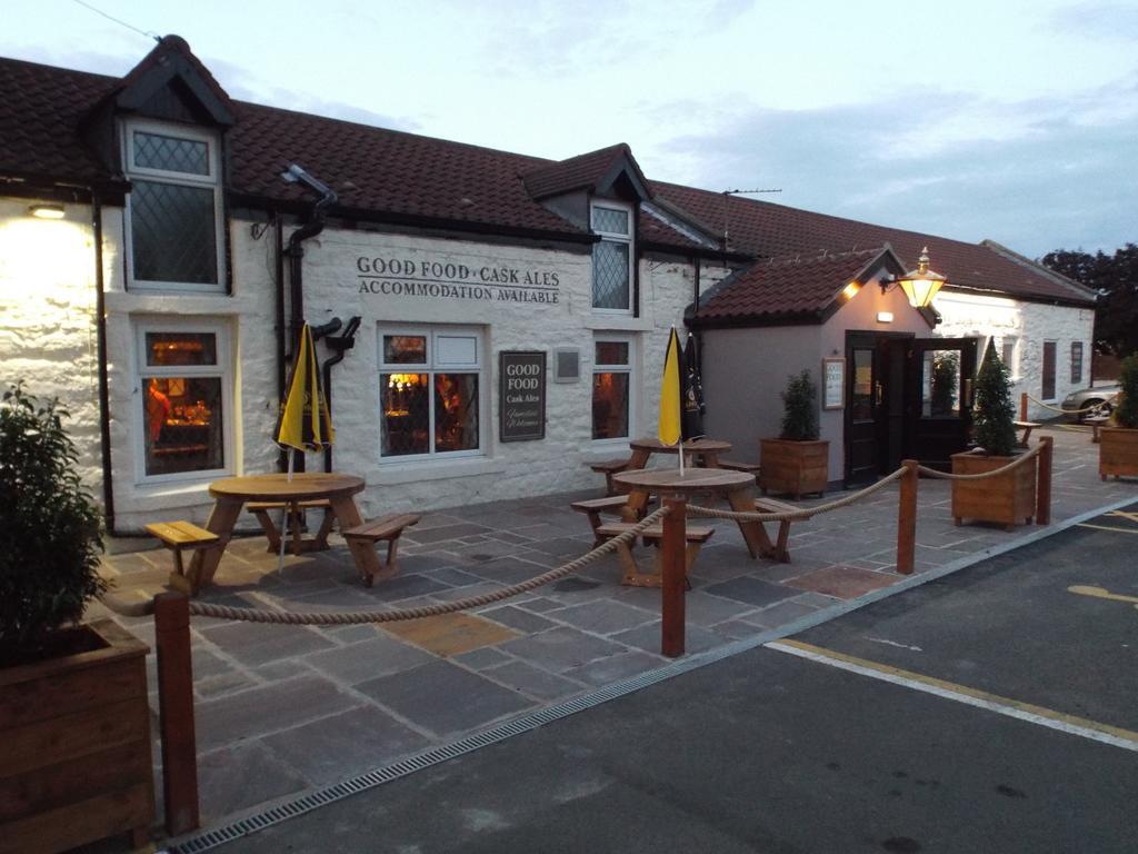 The Half Moon Inn Ashington  Bagian luar foto